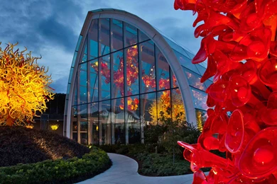 Chihuly Garden And Glass