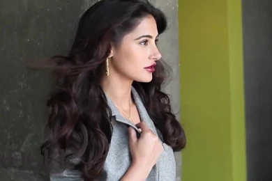 Nargis Fakhri Wallpapers, Pictures, Photos & Images