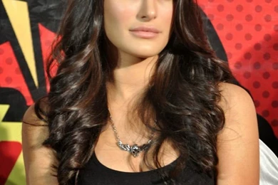 Nargis Fakhri Hot And Sexy Wallpaper, Photo And Images