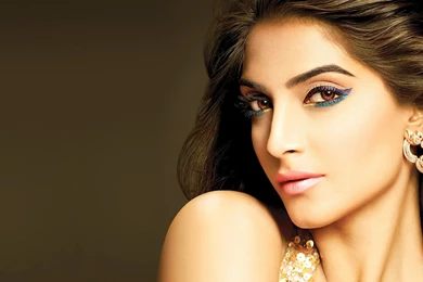 Sonam Kapoor HD Wallpapers Download For Desktop & Mobile