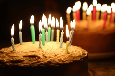 Birthday Cake Phone Wallpapers : Celebration Wallpapers   Ngantukan.com