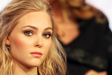 AnnaSophia Robb HD Wallpapers Free Download