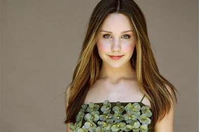 Amanda Bynes Hair Images