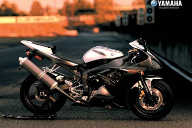 Yamaha Bikes Wallpapers