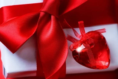 RED HEART WALLPAPER   (