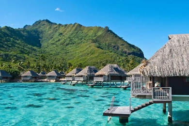 Luxury Water Villas Bungalows Over Perfect Blue Lagoon Ocean On ...