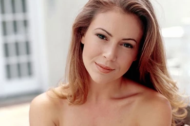 Alyssa Milano Wallpapers   Alyssa Milano Wallpapers (18747307)   Fanpop