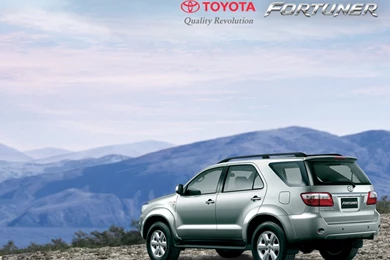 Toyta Fortuner Wallpapers   2018 Cars Pictures