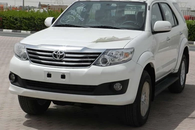 Toyota Fortuner Wallpapers