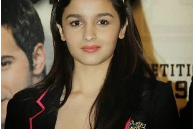 Cute Actress Alia Bhatt HD Wallpapers Download