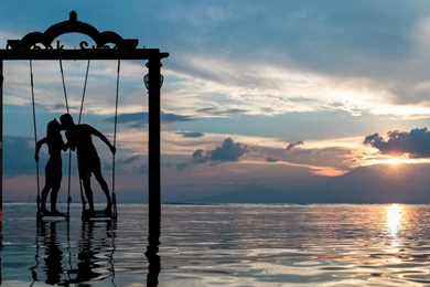 Love Kiss Couple Wallpapers HD 1080P Download