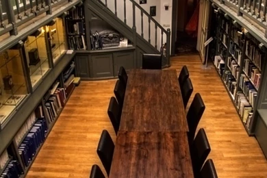 Inside A Train Station iPhone 5s Wallpapers Download