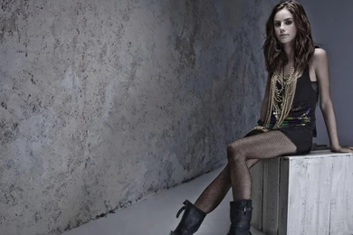 Kaya Scodelario >> HD Wallpaper, Get It Now!