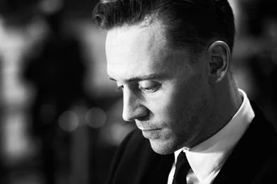 Black And White 2016 Tom Hiddleston Wallpapers