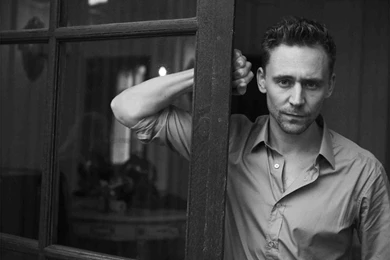 Black And White Tom Hiddleston 4K Wallpapers