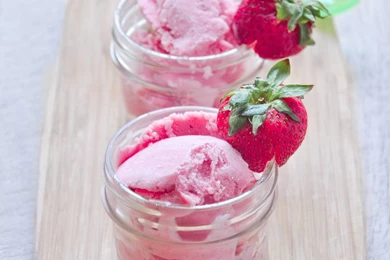 Strawberry Ice Cream Wallpapers