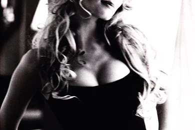 Claudia Schiffer Photo, Pics, Wallpapers   Photo