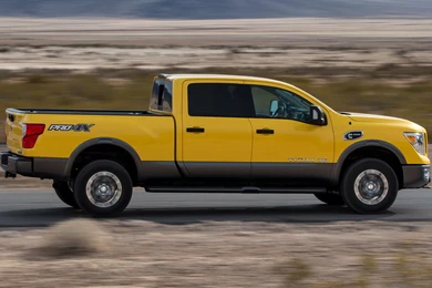 2016 Nissan Titan Xd Wallpapers