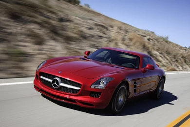 Full HD Mercedes Benz SLS AMG Wallpapers