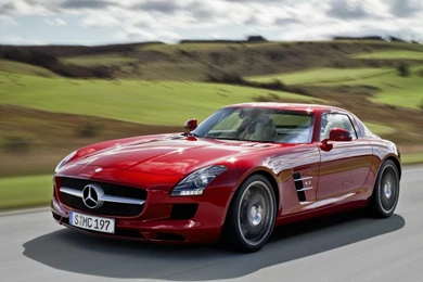 Mercedes Benz SLS AMG HD Wallpapers