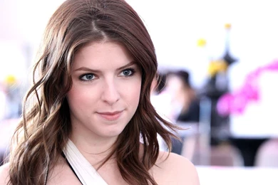 Wide HD Anna Kendrick Wallpapers