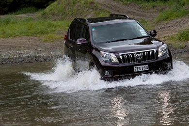 Toyota Land Cruiser HD Images