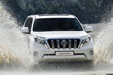 2014 Toyota Land Cruiser Prado Photo Gallery
