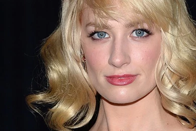 HD Beth Behrs Wallpapers – HdCoolWallpapers.Com