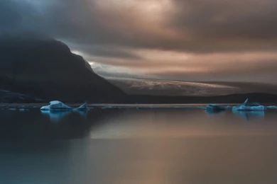 Iceberg Sea [5760x1200] : Threescreenwallpapers