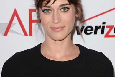 Pictures Of Lizzy Caplan   Pictures Of Celebrities