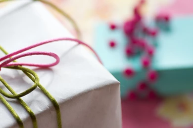 Edge Of Birthday Present Wallpapers And Images   Wallpapers ...