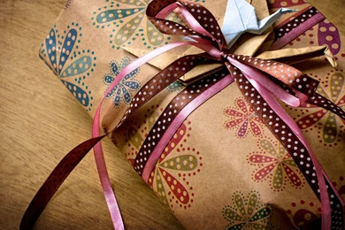 Valentines Present Wrapped   Nexus Wallpapers