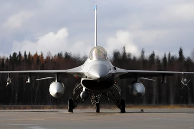 Download 2560x1440 F 16 Fighting Falcon At Runway Front View Wallpapers