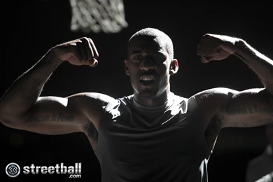 Amare Stoudemire Basketball Never Stops   Streetball