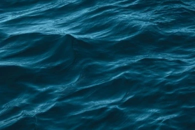 640x1136 Pretty Deep Blue Ocean Waves Iphone 5 Wallpapers