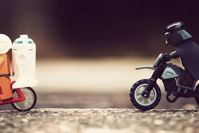 Bike Chase HD Desktop Wallpapers : Mobile : Dual Monitor