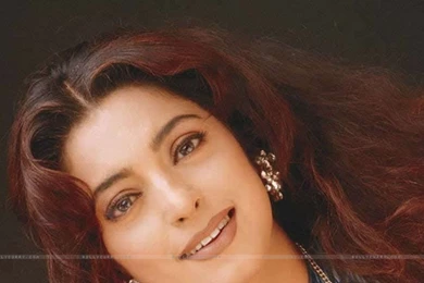 Wallpapers   Juhi Chawla (29499) Size:1280x800