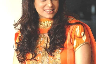 Juhi Chawala   Bollywood   Actress Wallpapers Download FREE (Page ...