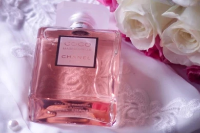 Chanel Wallpapers For iPhone 5