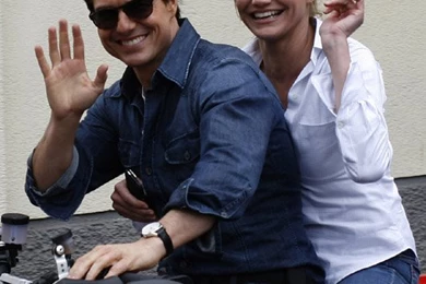 Hot Wallpaper: Tom Cruise Knight And Day Movie.