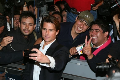 Tom Cruise Laughing Wallpapers