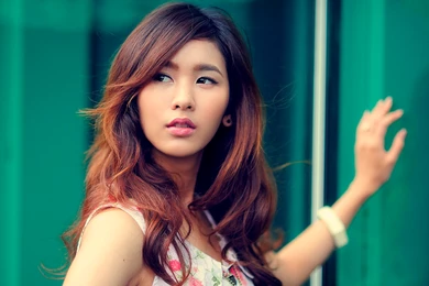 Beautiful Girl Gorgeous Wallpapers Charming Picture / Wallpapers ...