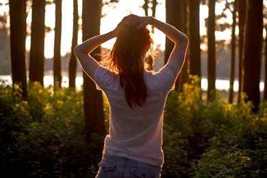 Sad Girl Watching Sun HD Irresistible Wallpapers Free HD Wallpapers ...