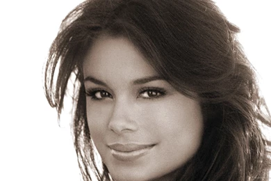 Nathalie Kelley Cute Smile Wallpapers For Samsung Eternity