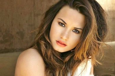 Demi Lovato Hd Wallpapers Free Download