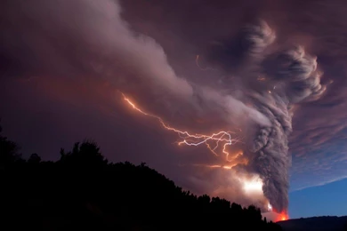 Download Volcano Lightning Wallpapers Live Wallpapers For PC ...