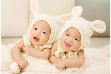 Cute Twin Babies Wallpapers