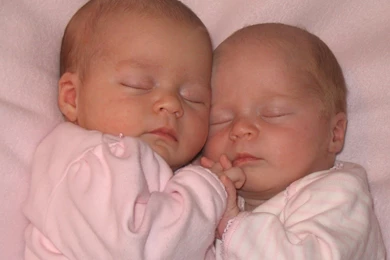 Twins Babies Wallpapers Picture   Uncalke.com