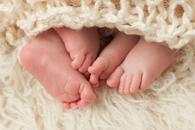 Twin Baby Feet Wallpapers