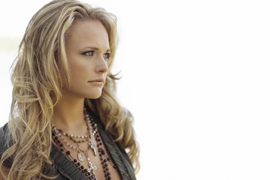 Miranda lambert side face_147477 1600x1200.jpg